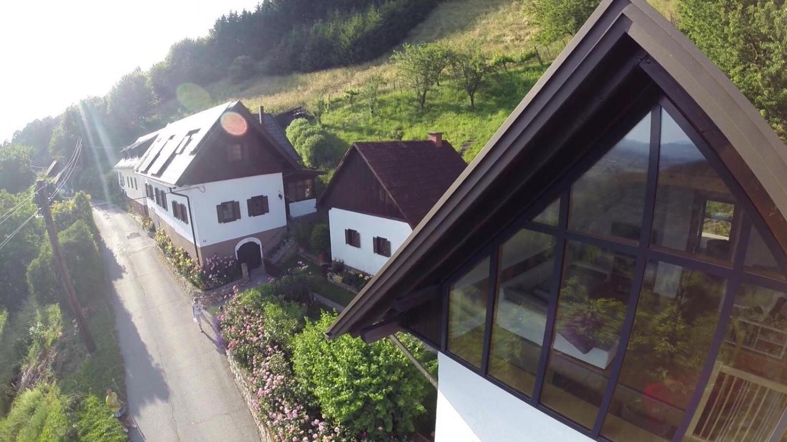 Winzerhaus Roemerstrasse คิทเซค อิม เซาซาล ภายนอก รูปภาพ