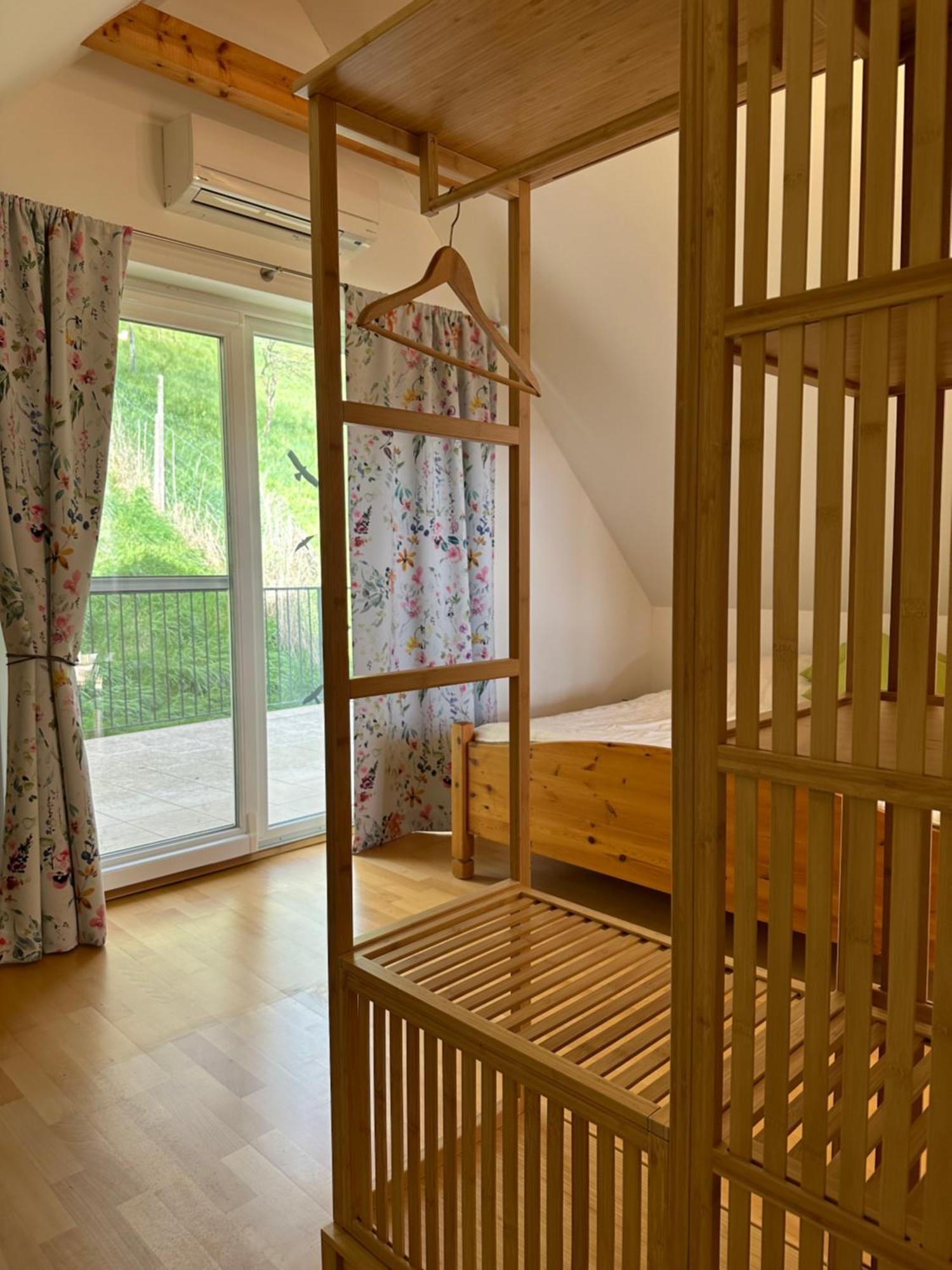Winzerhaus Roemerstrasse คิทเซค อิม เซาซาล ภายนอก รูปภาพ